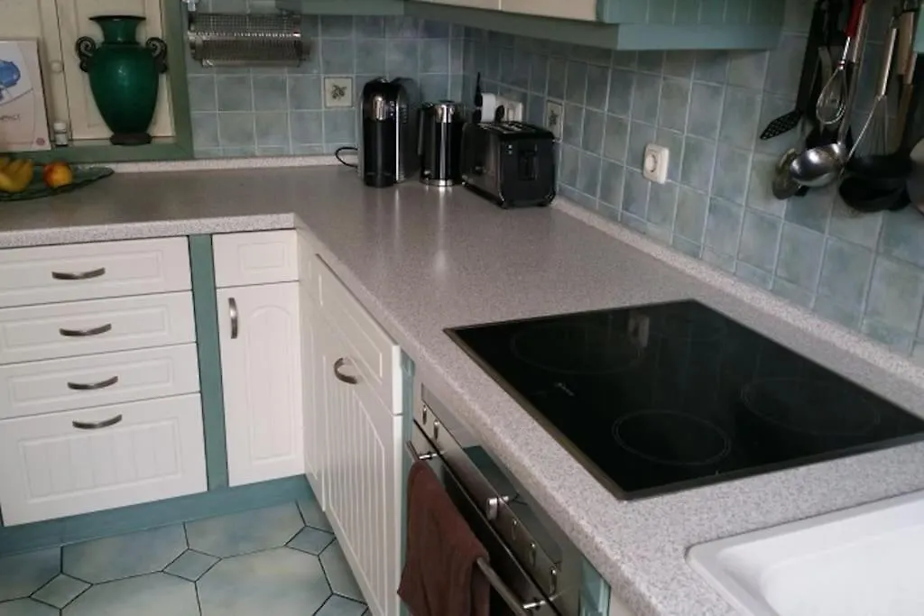 3-Room Apartment In Rowhouse - Oktoberfest, Trade Shows, Business Maisach
