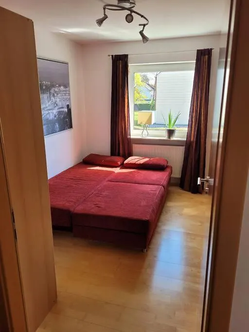 3-Room Apartment In Rowhouse - Oktoberfest, Trade Shows, Business Maisach